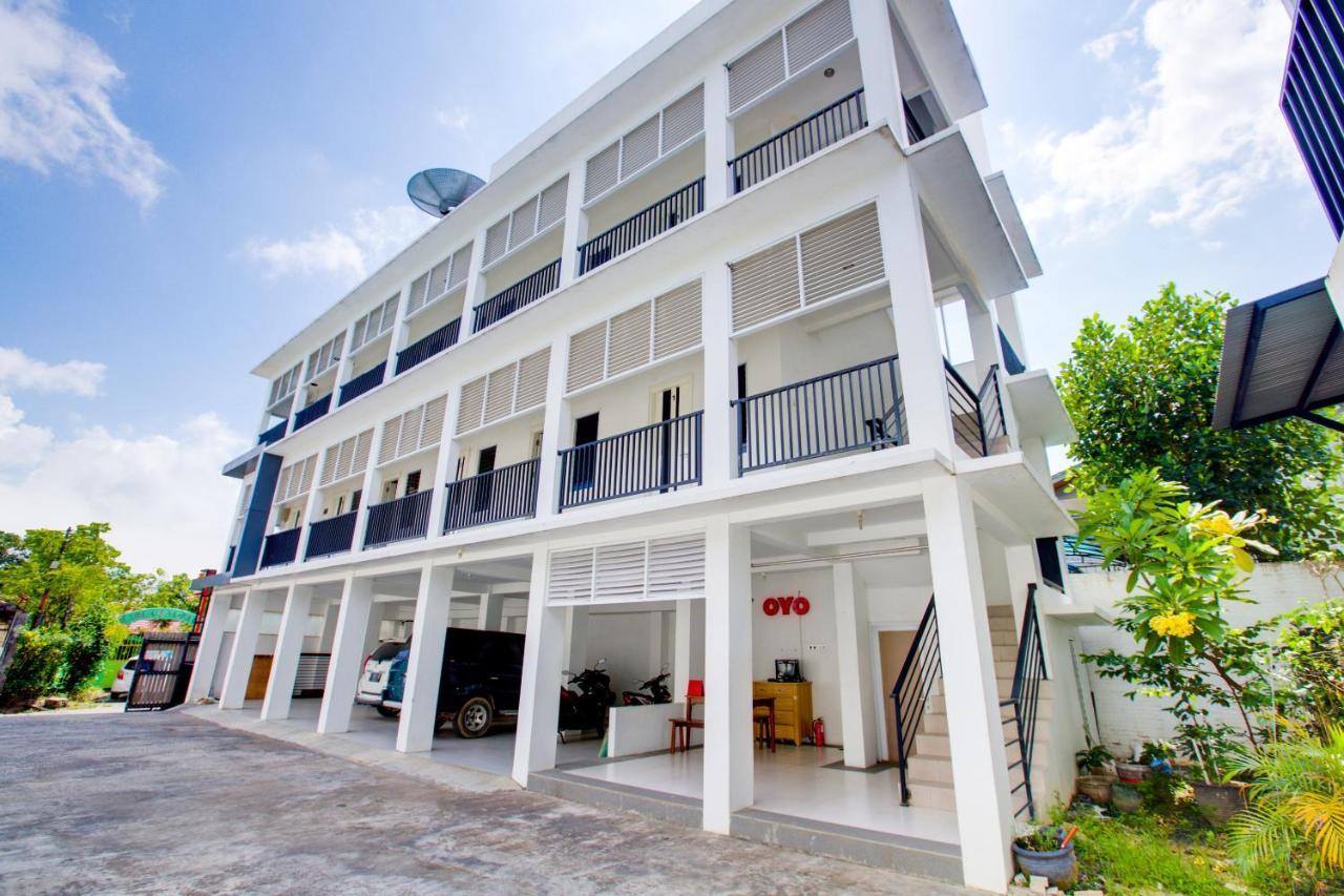 Oyo 3279 Joy Residence Samarinda Luaran gambar